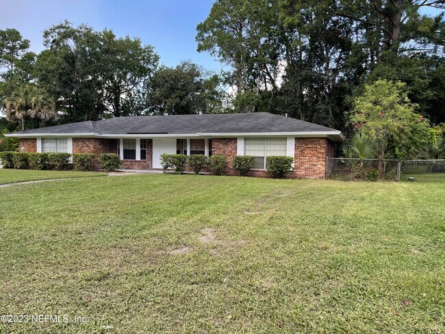 Building Photo - 5391 Golf Course Dr