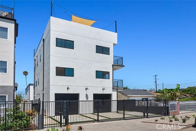 Building Photo - 2633 Cochran Ave