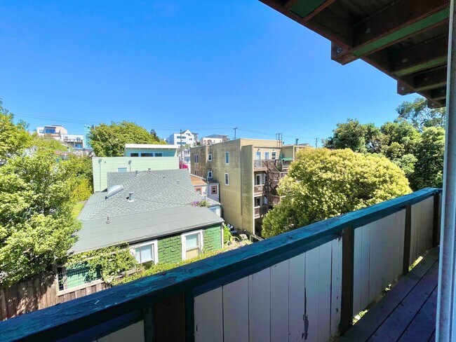 Building Photo - Potrero Hill 1 BR/1BA -  Parking, Laundry,...