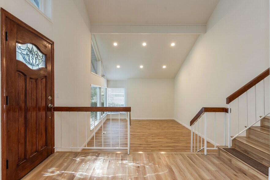 Living Room - 10227 S Autumn Leaf Cir