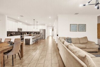 Building Photo - 4330 Rhyme St