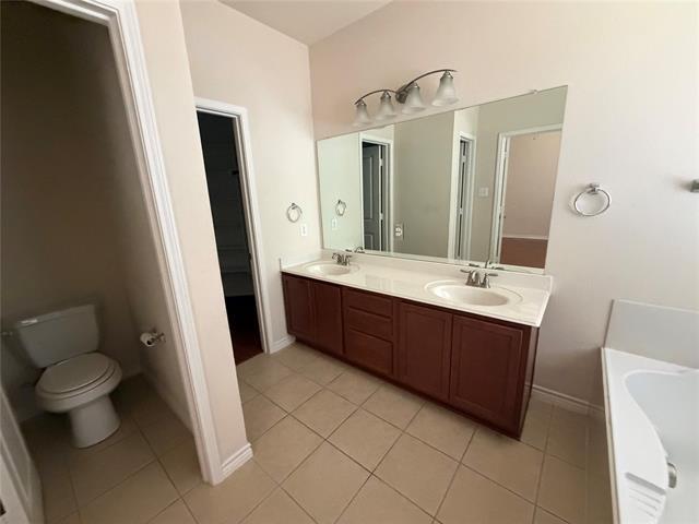 Building Photo - 12733 Skeeter Ln
