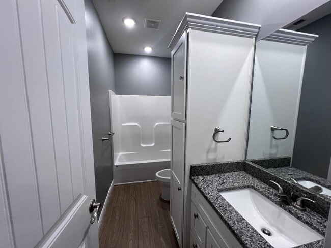 Building Photo - 235 Guthrie Dr