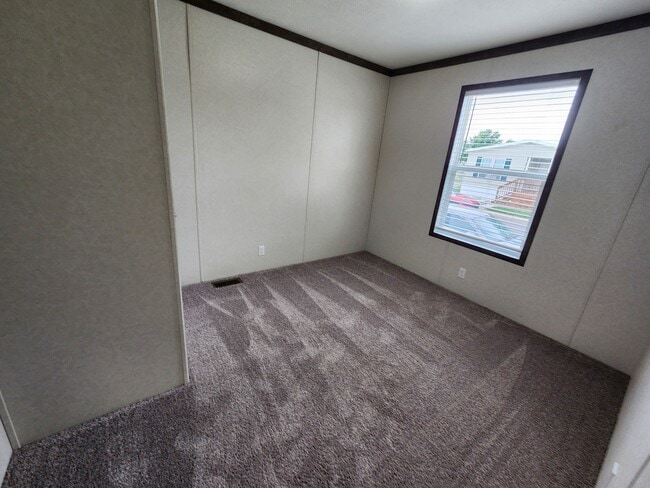 Building Photo - 640 Oregon St