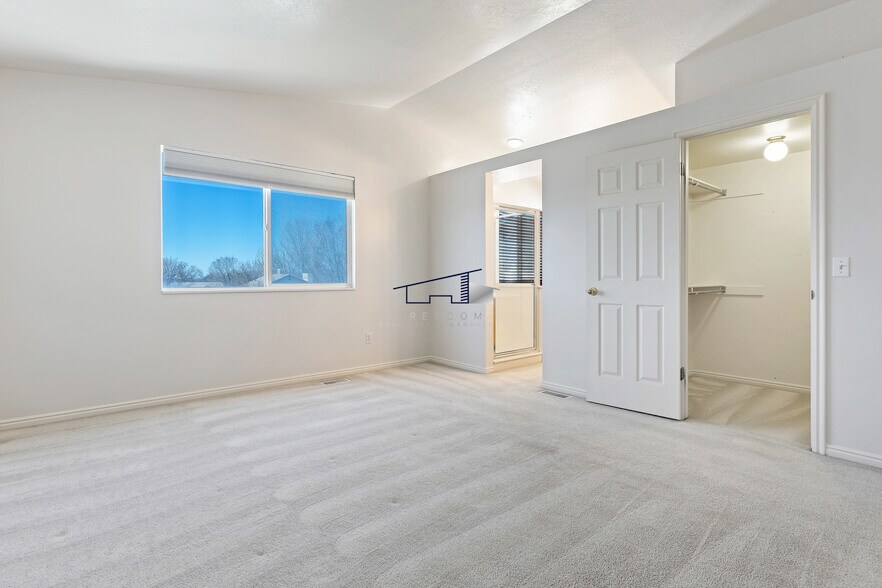 Building Photo - 5589 S 3275 W