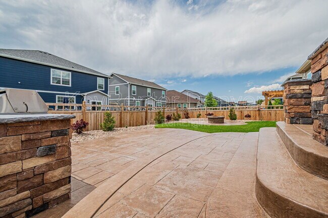 Building Photo - 6037 N Halifax Ct