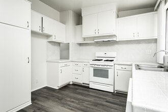 Building Photo - kes476