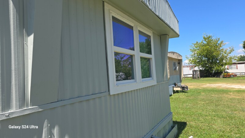 Building Photo - 906 FM247