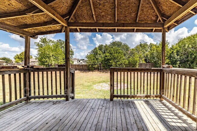 Building Photo - 1045 Stone Trail