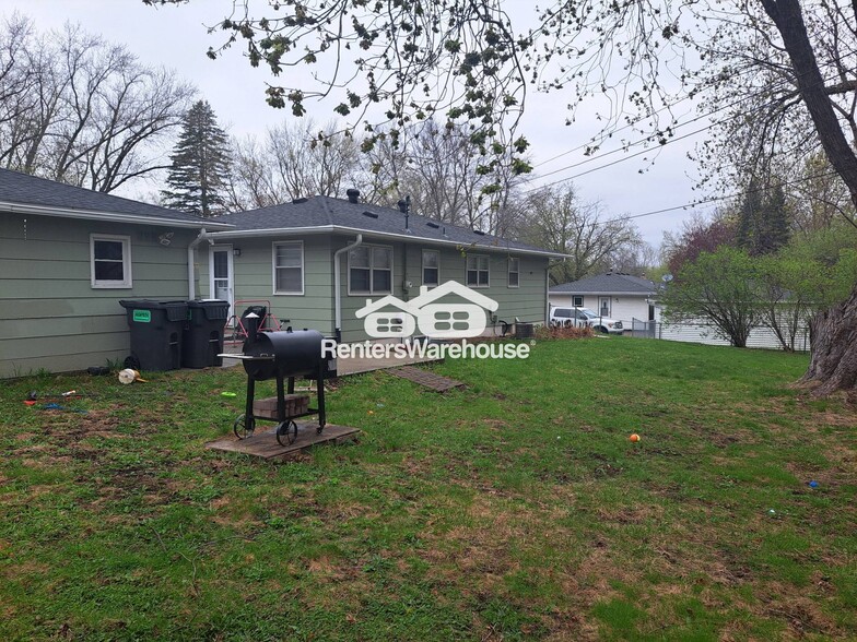 Building Photo - 13012 Glenview Dr