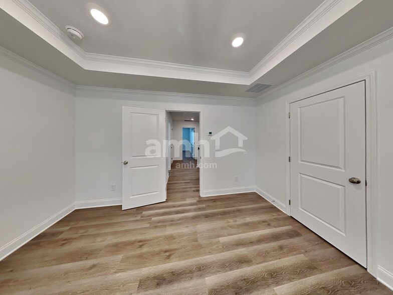 Building Photo - 625 Smt Vw Ln