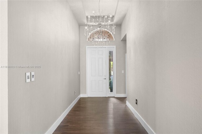 Building Photo - 8555 NW 111th Ct