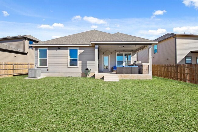 Building Photo - 102 Whitney Dr