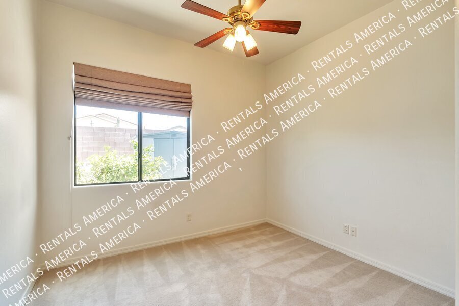 Building Photo - 13135 N Kenosha Bluff Dr