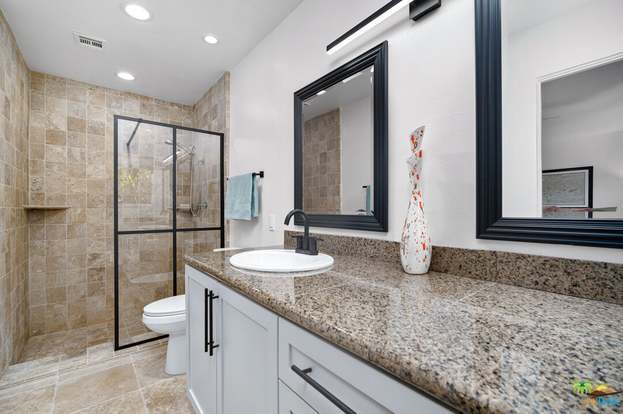 Building Photo - 38820 Bel Air Dr