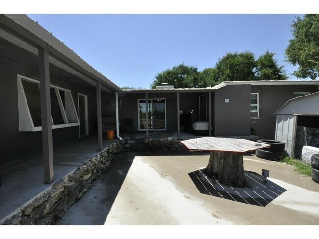 Building Photo - 8238 Eagle Mountain Cir