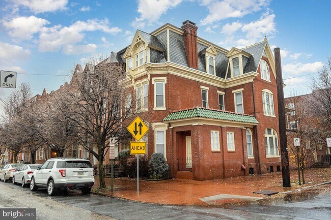 Building Photo - 801 N 2nd St