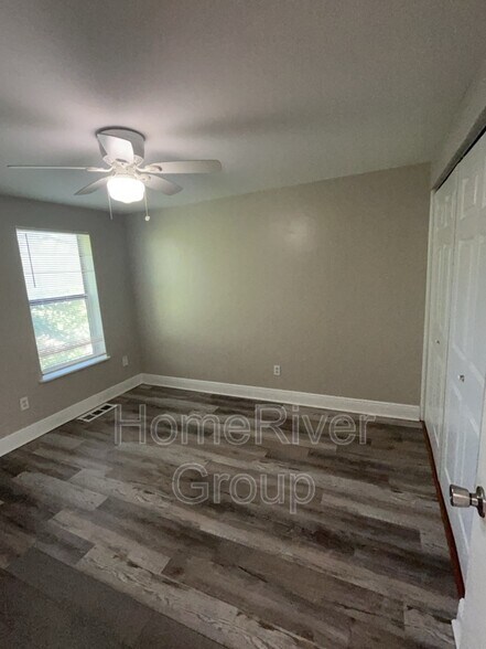 Building Photo - 1125 Gerald Ave