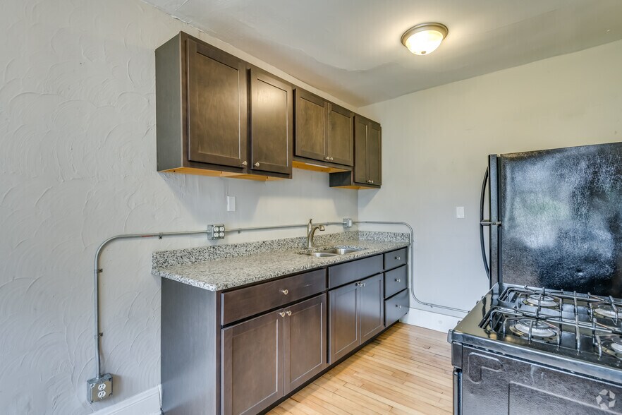 1 BR, 1 BA - Marquee Communities