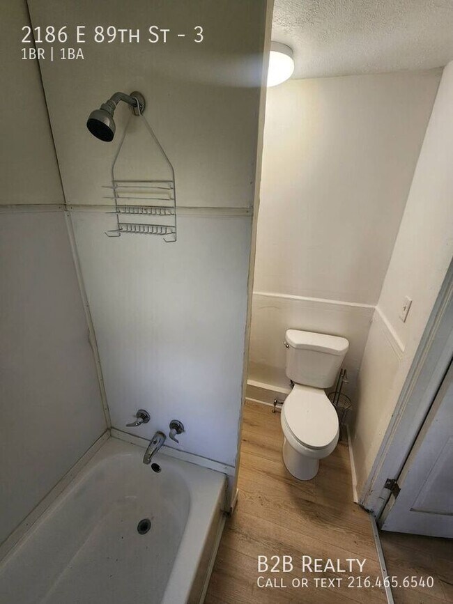 Building Photo - 2186 E 89th St