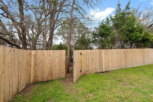 Building Photo - 433 Moorhen Cove