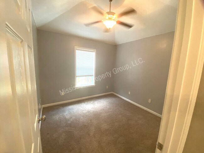 Building Photo - 3BR/2BA For Rent