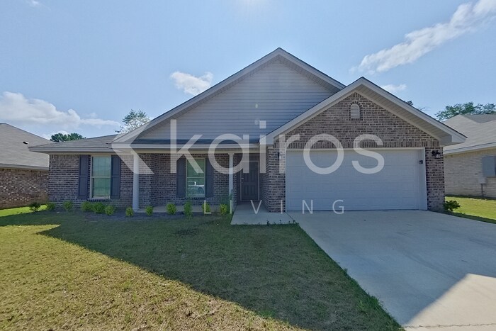 Primary Photo - 749 Park Ln
