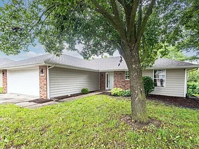Building Photo - 3804 Larkspur Ct