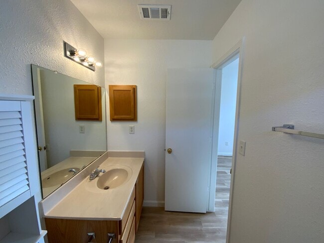 Building Photo - 4 Bedroom Single Story Home Available Near Paseo Del Norte Blvd NE & Universe Blvd NW!