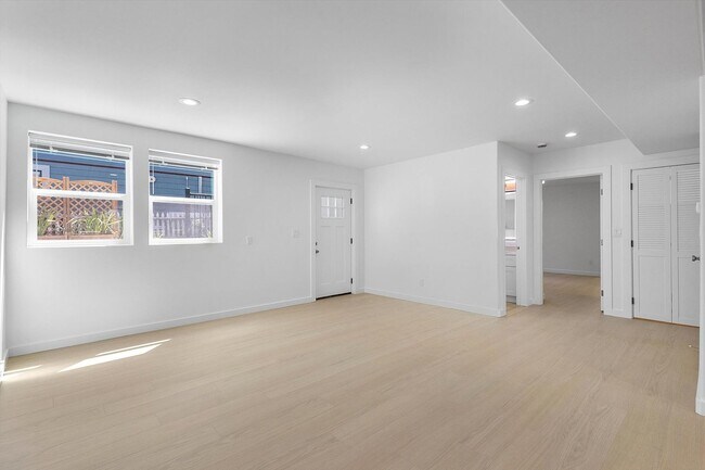 Building Photo - 1533 Lafayette St