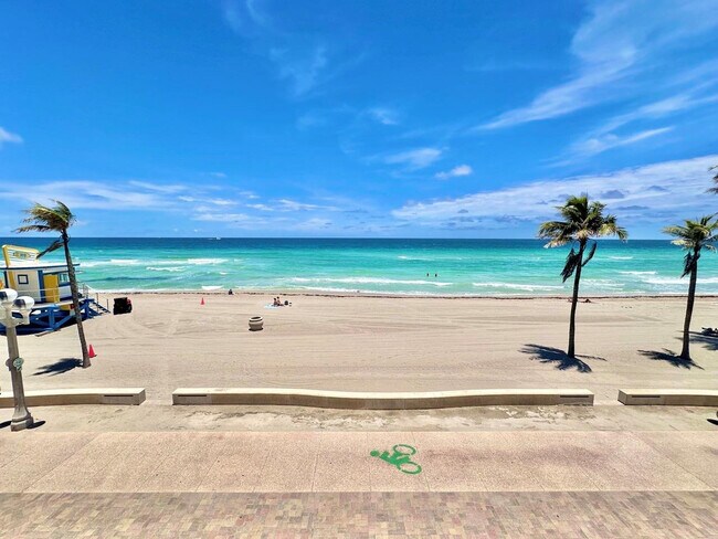 Building Photo - 3111 N Ocean Dr