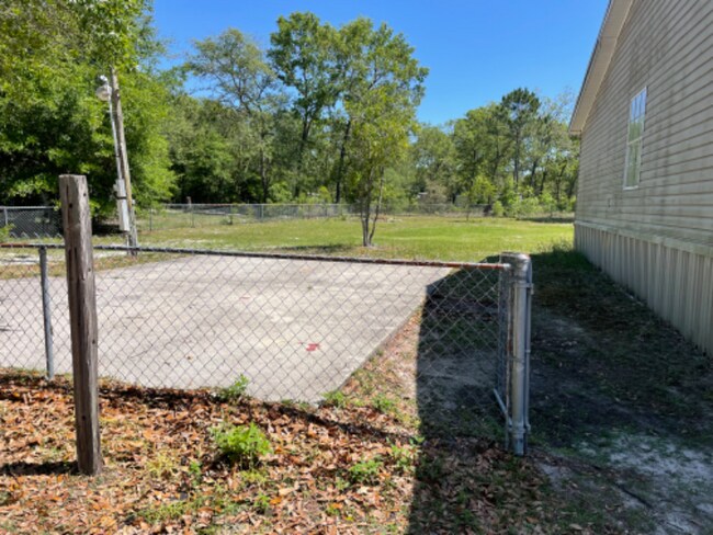 Building Photo - 85156 Terry Rd