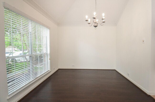 Building Photo - 7038 Cornflower Ln