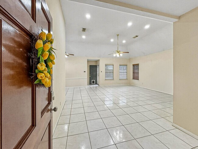 Building Photo - 13607 Sable Ln