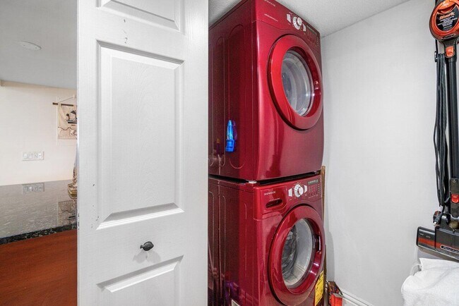 Building Photo - 3610 S Ocean Blvd