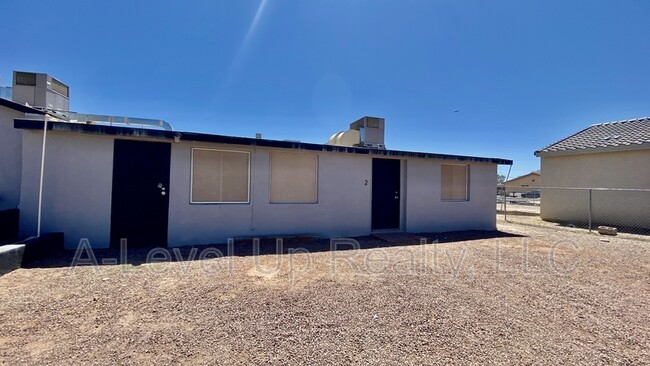 Primary Photo - 3909 S 14th Ave