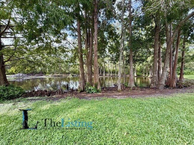 Building Photo - 8724 Mallard Reserve Dr