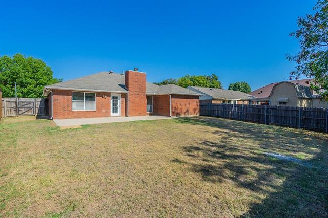 Building Photo - 2507 Meadowview Dr