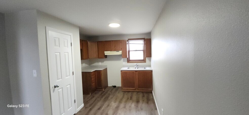 Building Photo - 622 Conklin Ave
