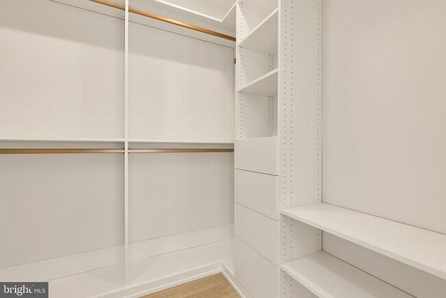 Building Photo - 1706 Bay St SE