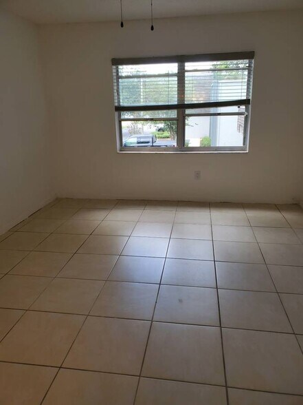 bedroom - 3147 29th Ave N