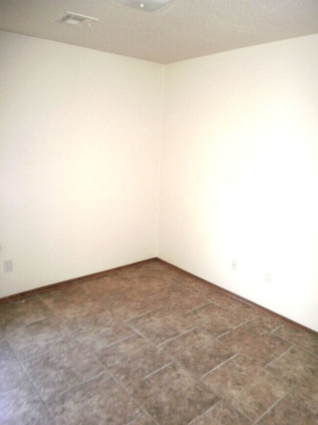 Building Photo - 3148 SW 103rd Pl