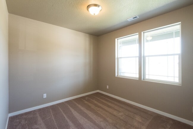 Building Photo - New 4 Bedroom Home in Post Falls with 3 Car Garage!