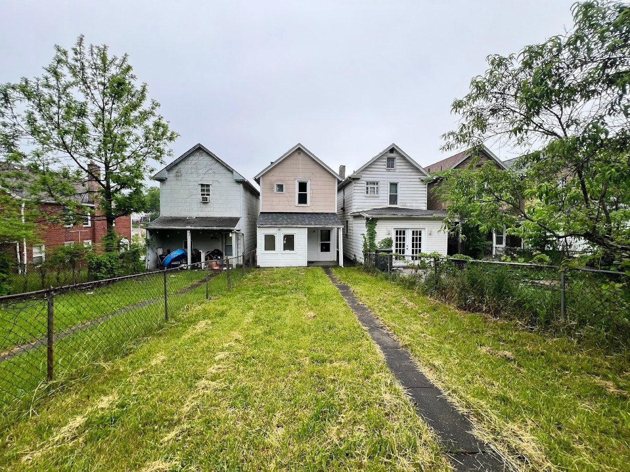 Building Photo - 709 Waddell Ave