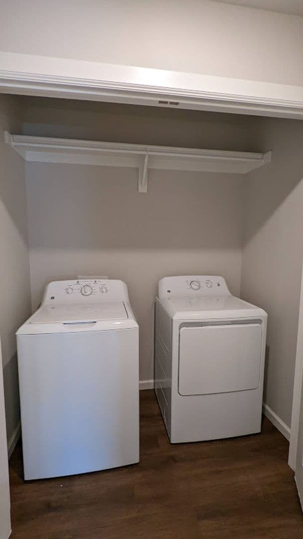 Building Photo - 3 Bed 2 Bath 2 Car Duplex Freedom Villas in Midwest City, OK