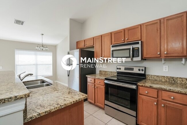 Building Photo - 3 Bedroom Pet-Friendly Home in LEHIGH ACRE...