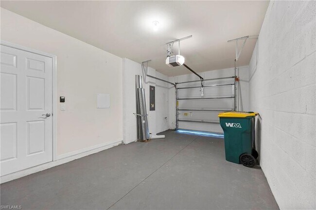 Building Photo - 15484 Wildflower Cir