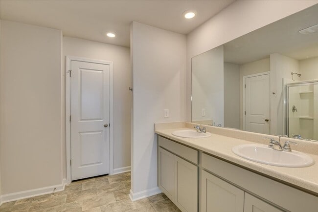 Building Photo - 846 Quaint Parish Cir