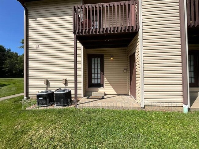 Building Photo - 14 Pepperwood Ct