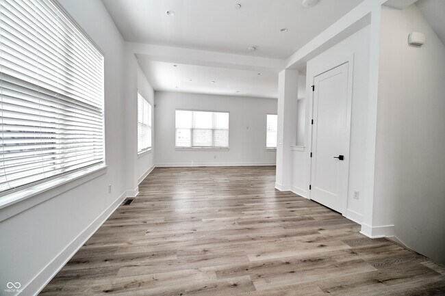 Building Photo - 519 Fulton St